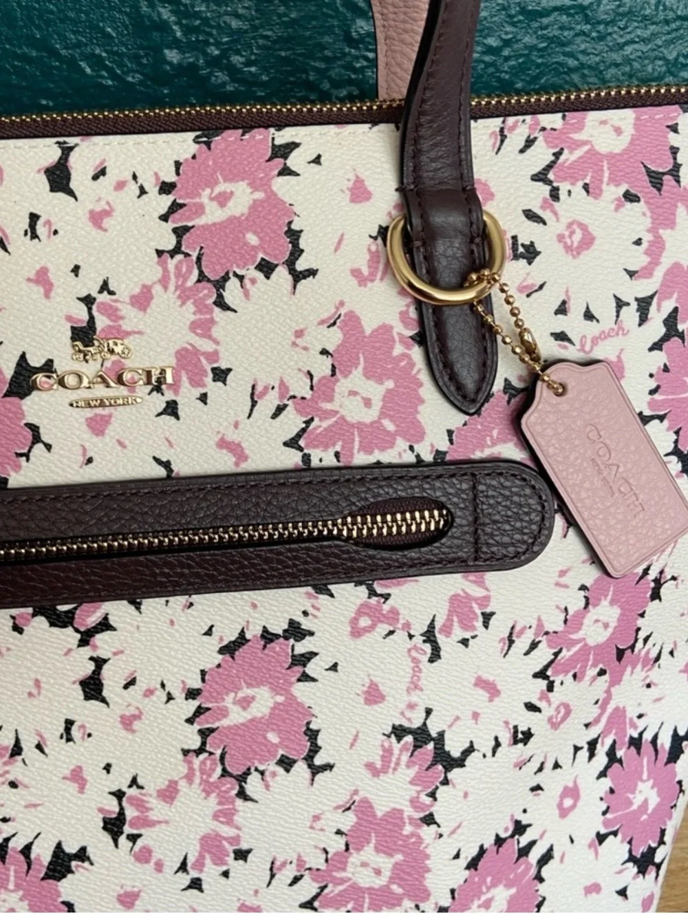 Coach Taylor Pink & White Daisy Floral Print Zip Top Tote/ Shoulder Bag RARE 🌸